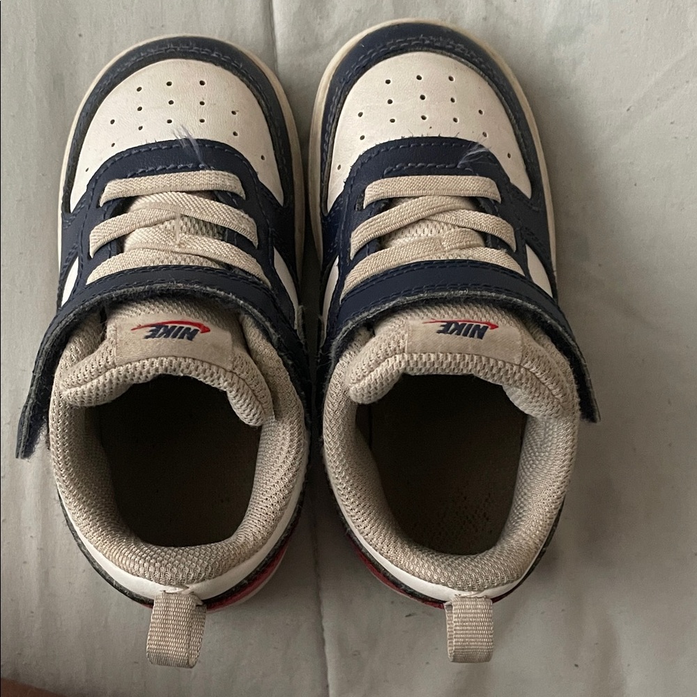 Nike Kids' Navy and Cream Sneakers